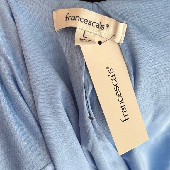 Francesca's Collections Light Blue Garment - Picture 2 of 2